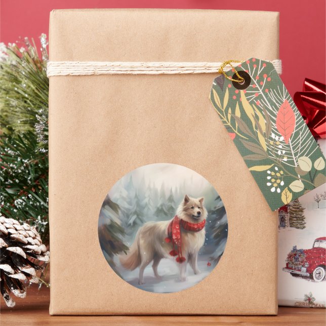 Sticker Rond Chien de lappund finlandais à Noël de neige (vacances)
