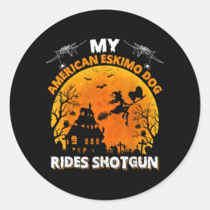 Sticker Rond Chien Esquimau Américain monte en shotgun Chien Es