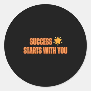 Sticker Rond Citation Motivationnelle_ Le succès commence avec