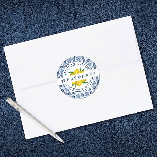 Sticker Rond Citron Italien Carrelage bleu Mariage Adresse de r (Elegant round Mediterranean lemon wedding address labels)