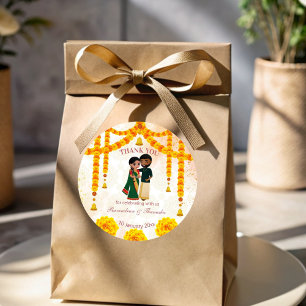 Sticker Rond Cloches des guirlandes de Marigold avec le mariage