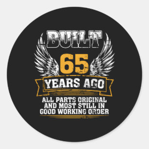 Sticker Rond Construit Il Y A 65 Ans, Salutation À La Naissance