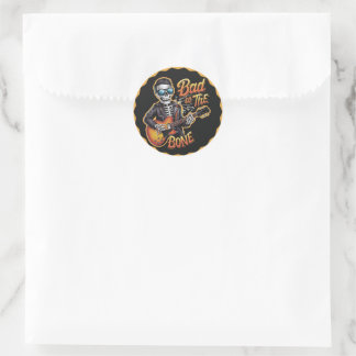 Sticker Rond Cool Skeleton Bad to the Bone avec guitare