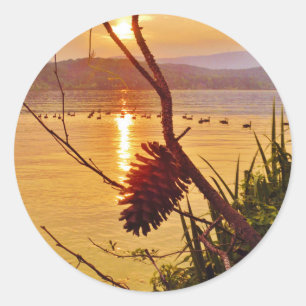 Sticker Rond Coucher de soleil du lac Pinecone