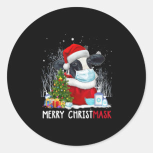 Sticker Rond Cow Christmas Wearing Face Mask Cow Merry Xmas