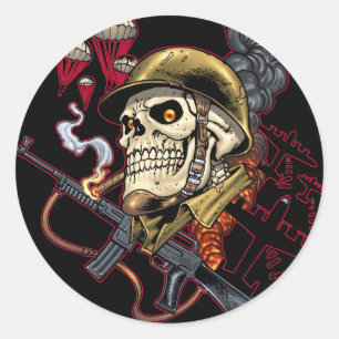 Sticker Rond Crâne avec le casque, les avions et les bombes