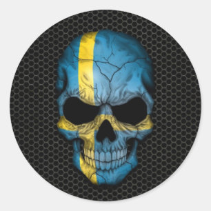 Sticker Rond Crâne de drapeau suédois sur maille d'acier