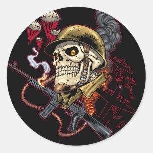 Sticker Rond Crâne de parachutiste en vol ou en mer avec casque