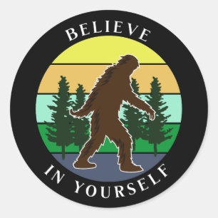 Sticker Rond Crois en toi-même   Vintage Sunset Bigfoot