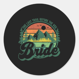 Sticker Rond Dernier sentier avant le camp de la mariée voilée