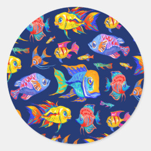Sticker Rond Des poissons tropicaux amusants sur bleu foncé