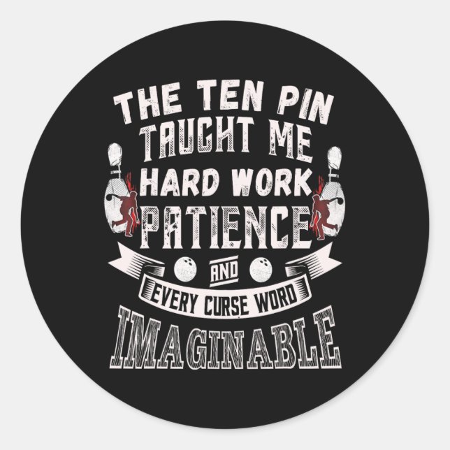 Sticker Rond Dix Épingles M'A Appris Chaque Mot Maléfique Homme (Devant)