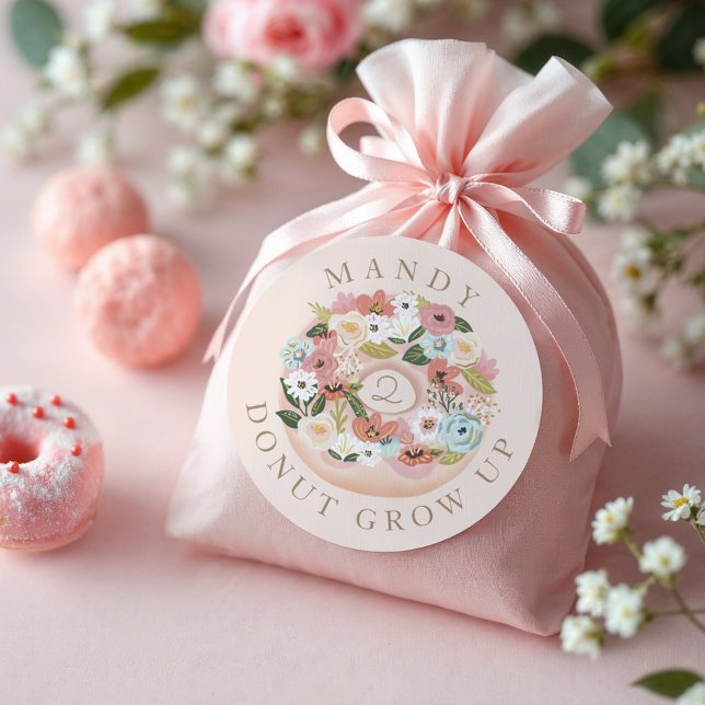Sticker Rond Donut Augmenter Floraison Fleur Donut Anniversaire (Donut Grow Up Floral Blossom Donut Birthday Classic Round Sticker)