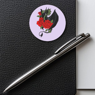 Sticker Rond Dragon Noir Mystique Roses Rouges Lavande Gothique