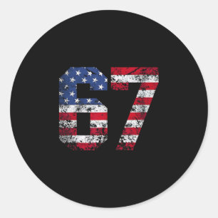 Sticker Rond Drapeau américain drôle mème 67 Six Sept Gen Alpha