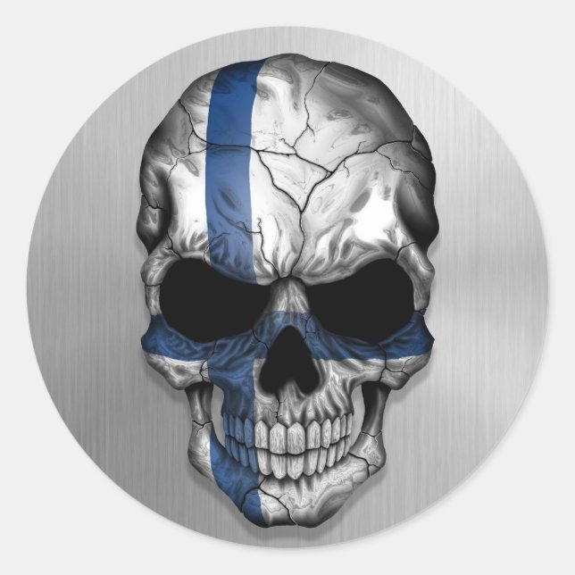 Sticker Rond Drapeau de la Finlande sur un crâne en acier (Devant)