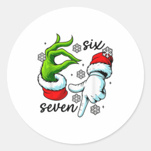 Sticker Rond Drôle Six Sept 67 Mème 6 7 Elf de Noël Main Garçon