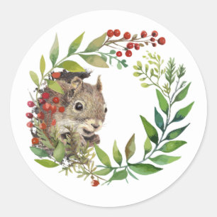 Sticker Rond Écureuil mignon regardant à travers une couronne d