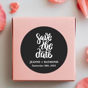 Sticker Rond Élégant Script Enregistrer La Date Boho Black Mari