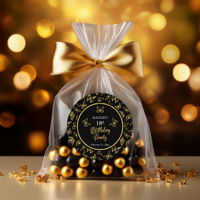 Sticker Rond Elégante Black Gold Butterflies 18e fête d'anniver (Elegant Black and Faux Gold Glitter Butterflies 18th Birthday Party Classic Round Stickers)
