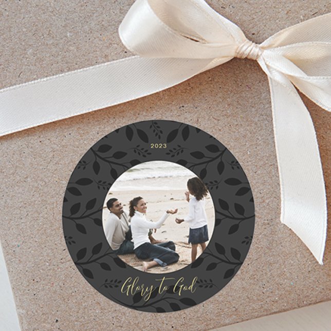 Sticker Rond Élégante gloire des Feuilles noirs à Dieu Photo de (Créateur téléchargé)