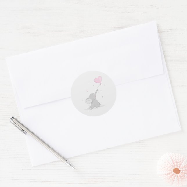 Sticker Rond Eléphant mignon avec Baby shower à ballon (Enveloppe)