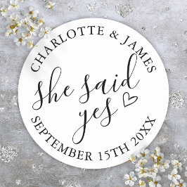 Sticker Rond Elle a dit oui Fête de fiançailles Noir et Blanc