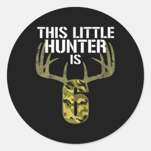 Sticker Rond Enfants 6e anniversaire Chasse Garçons Fun Deer Hu