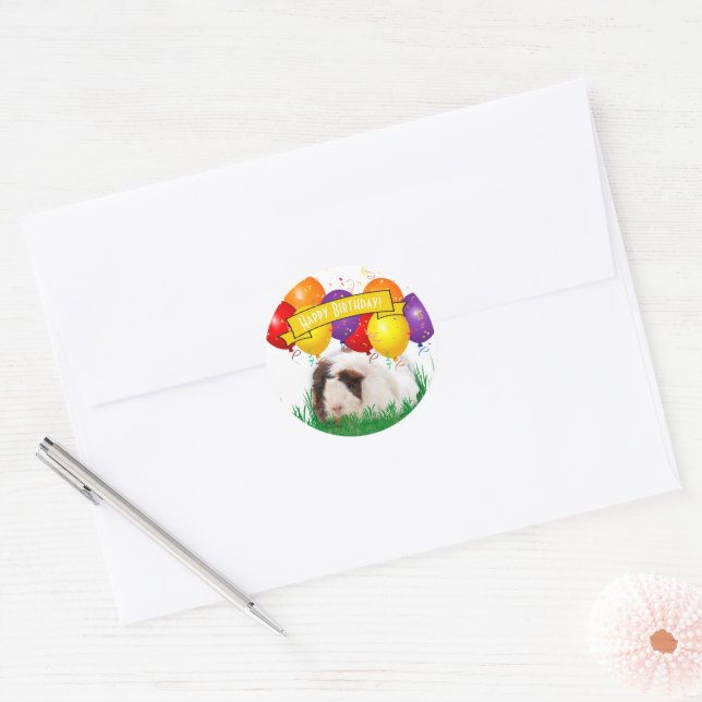 Sticker Rond Enfant's Birthday mignon Guinée Balloon Pig Custom (Enveloppe)