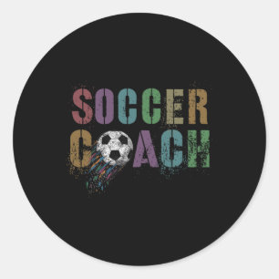 Sticker Rond Entraîneur de football mignon marquant les crampon