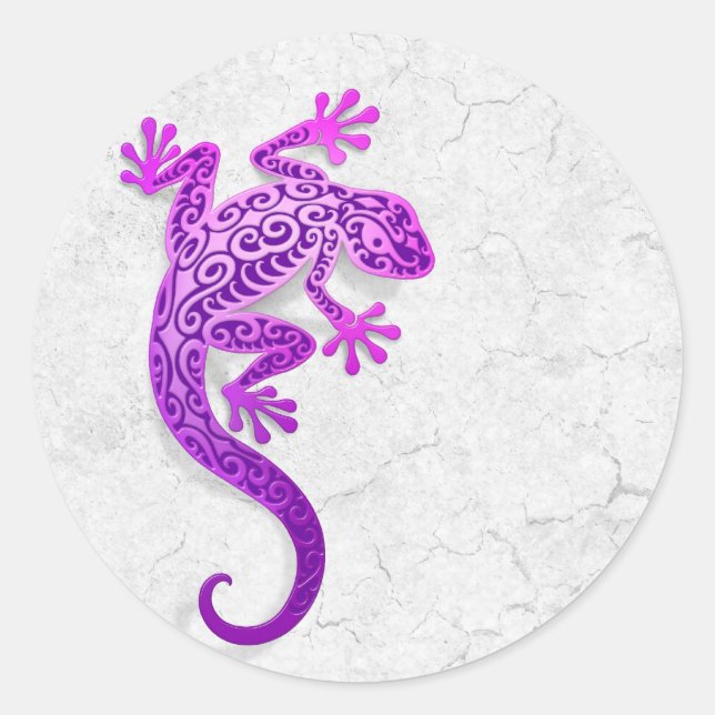 Sticker Rond Escalade Gecko violet sur un mur blanc (Devant)