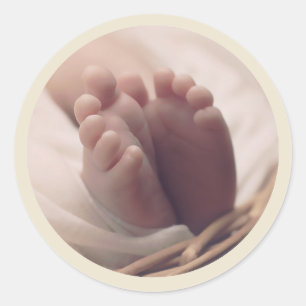Sticker Rond Faire-part de naissance neutre Bébé petits pieds