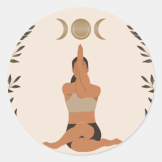 Sticker Rond Femme yoga pose bras aigle lune spirituelle