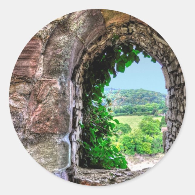 Sticker Rond Fenêtre du château médiéval historique de Chepstow (Devant)