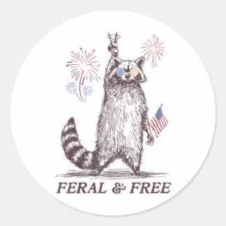 Sticker Rond Feral Racoon 4 juillet Funny Patriotic Raccoon F