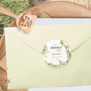 Sticker Rond Fête Prénatale de Bébé Ours à Peine Attendu dans l