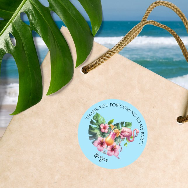 Sticker Rond Flamant rose tropical Anniversaire Merci (Tropical Flamingo Birthday Party Thank You Stickers.  Add some tropical beach vibes to your party.)