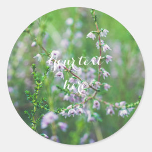 Sticker Rond Fleurs sauvages violets délicats