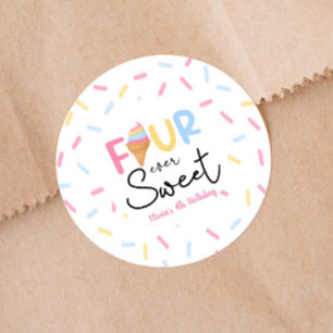 Sticker Rond Four Ever Sweet Ice Cream 4e fête d'anniversaire