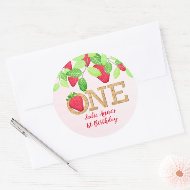 Sticker Rond Fraise 1er Anniversaire Fille Rouge Rustique (Enveloppe)