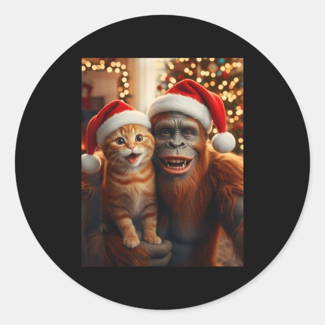 Sticker Rond Funny Cat Selfie With Bigfoot Christmas Sasquatch  (Devant)