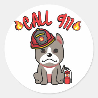 Sticker Rond Funny Grey dog est un pompier