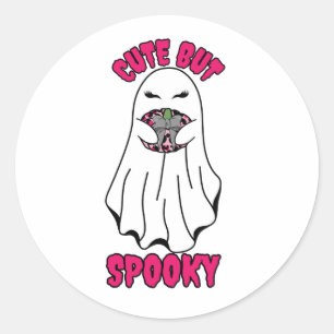 Sticker Rond Ghost d'Halloween mignon mais Éffrayant tenant un