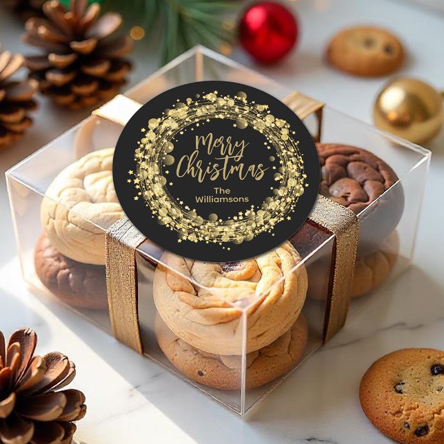 Sticker Rond Gold Stars Joyeux Noël (Gold Star Wreath Merry Christmas 3" Round Stickers personalized with your names)