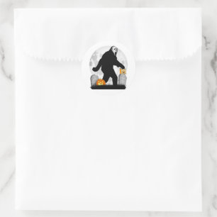 Sticker Rond Gone Squatchin' Halloween