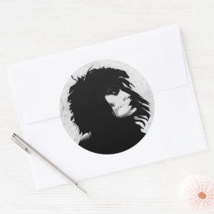 Sticker Rond Goth Goddess Woman Portrait Iconique Mode Art