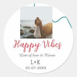 Sticker Rond Happy Vibes nom du couple date mariage rouge