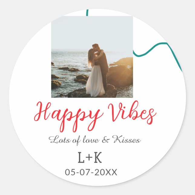 Sticker Rond Happy Vibes nom du couple date mariage rouge (Devant)