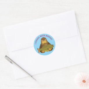 Sticker Rond J'ai mangé avec Bigfoot Drôle Quote de pêche