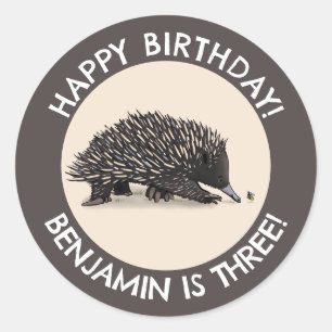 Sticker Rond Jolie échidna et dessin animé d'abeille anniversai